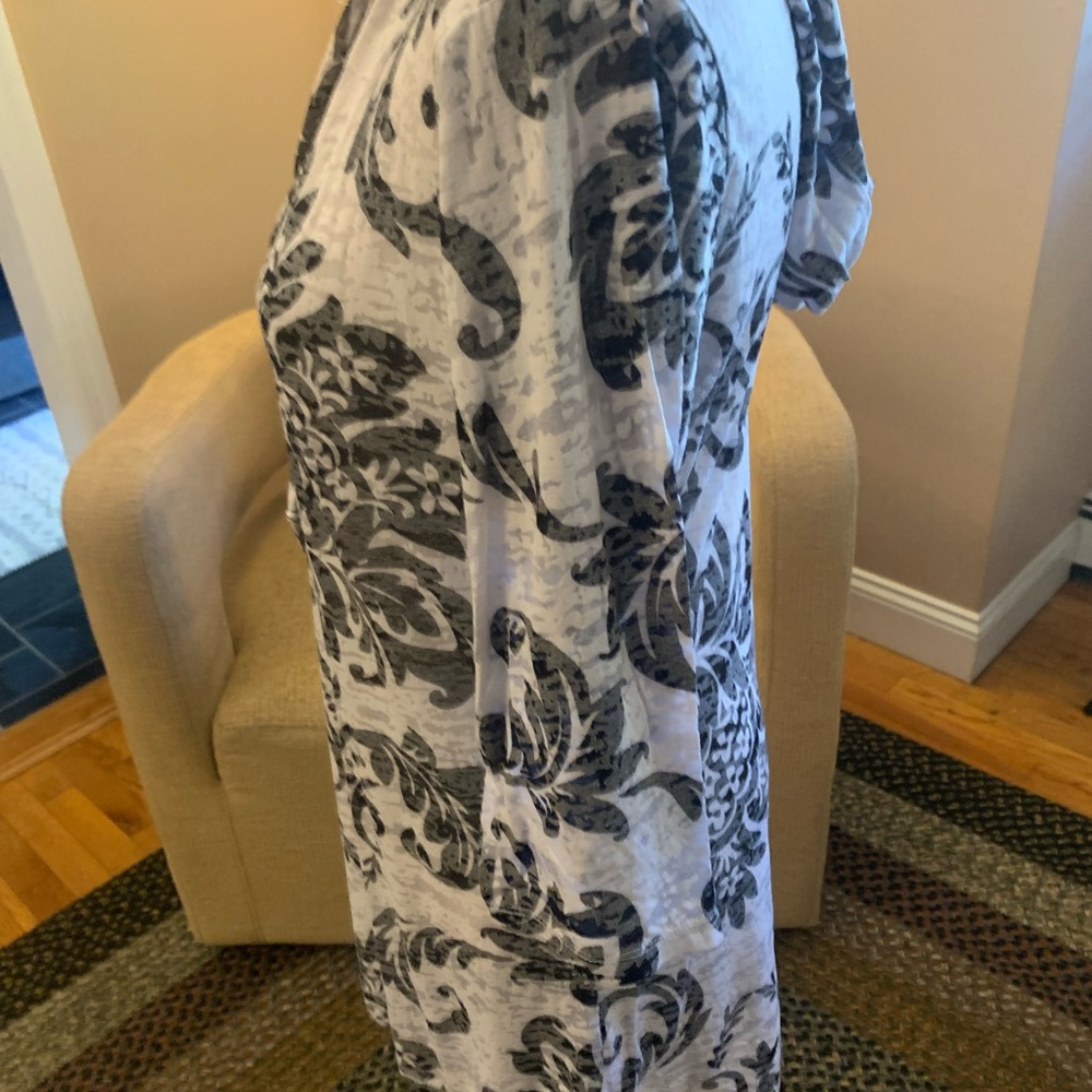 Marika Monochrome Floral Swim Coverup - Picture 3 of 7